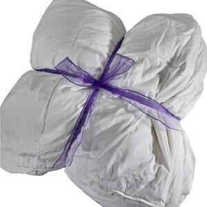 HOME CLASSICS- KOHLS! CREAM DOWN FILLED, 100% COTTON COVER COMFORTER! SZ FL/QN